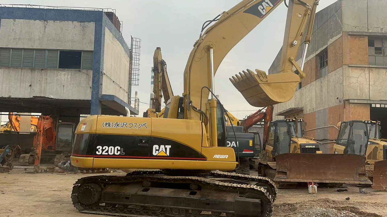 CATERPILLAR 320C - Escavatore cingolato: foto 3 CATERPILLAR 320C - Escavatore cingolato: foto 3