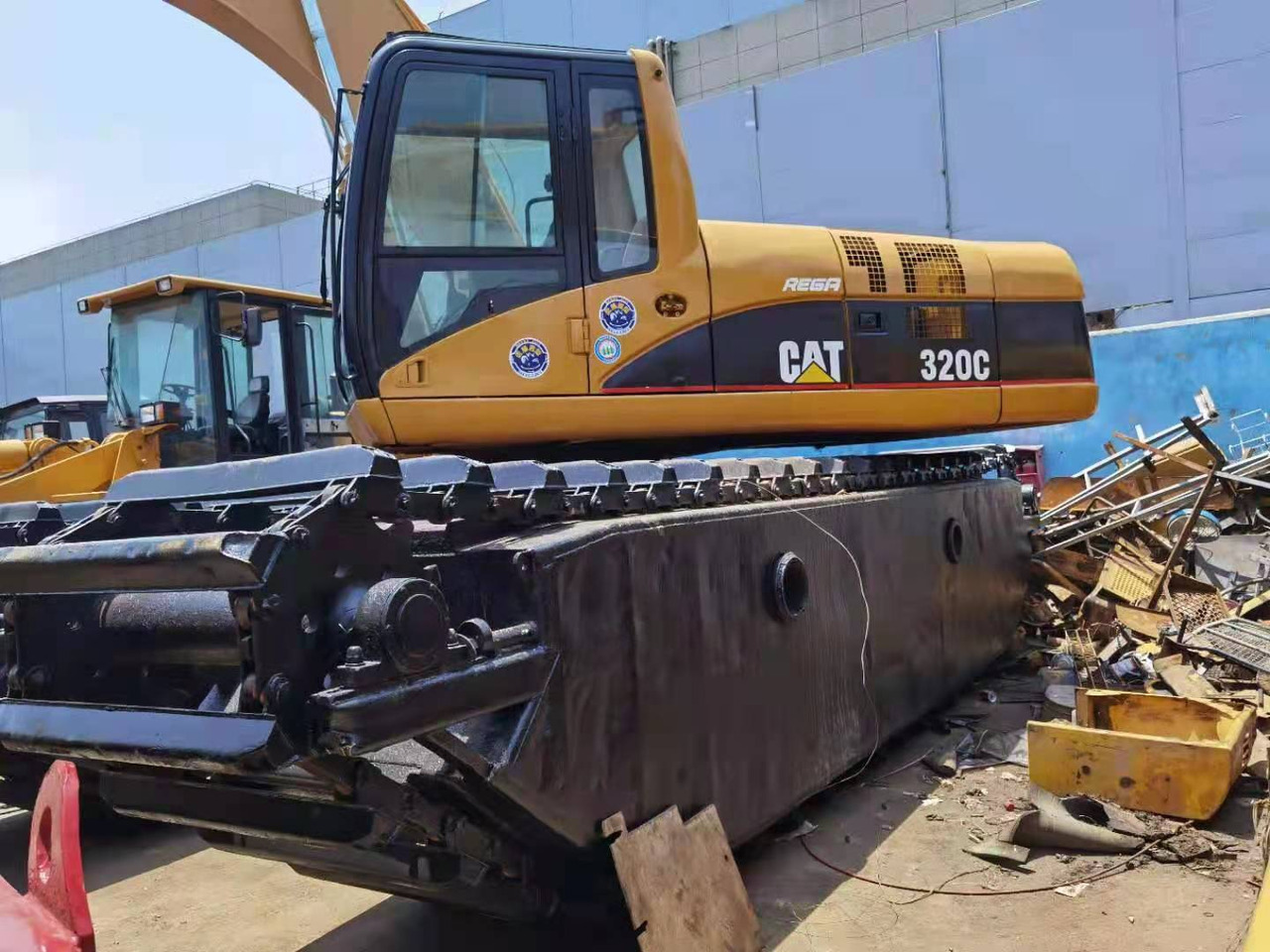 CATERPILLAR 320C - Escavatore anfibio: foto 2 CATERPILLAR 320C - Escavatore anfibio: foto 2