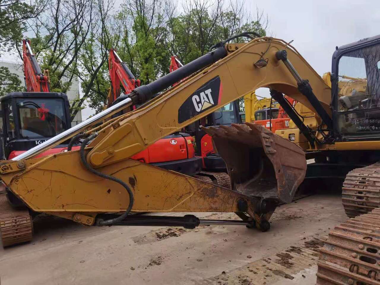 CATERPILLAR 320CL - Escavatore cingolato: foto 4 CATERPILLAR 320CL - Escavatore cingolato: foto 4