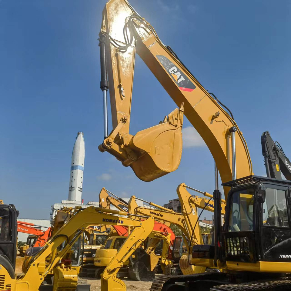 CATERPILLAR 330D - Escavatore cingolato: foto 4 CATERPILLAR 330D - Escavatore cingolato: foto 4