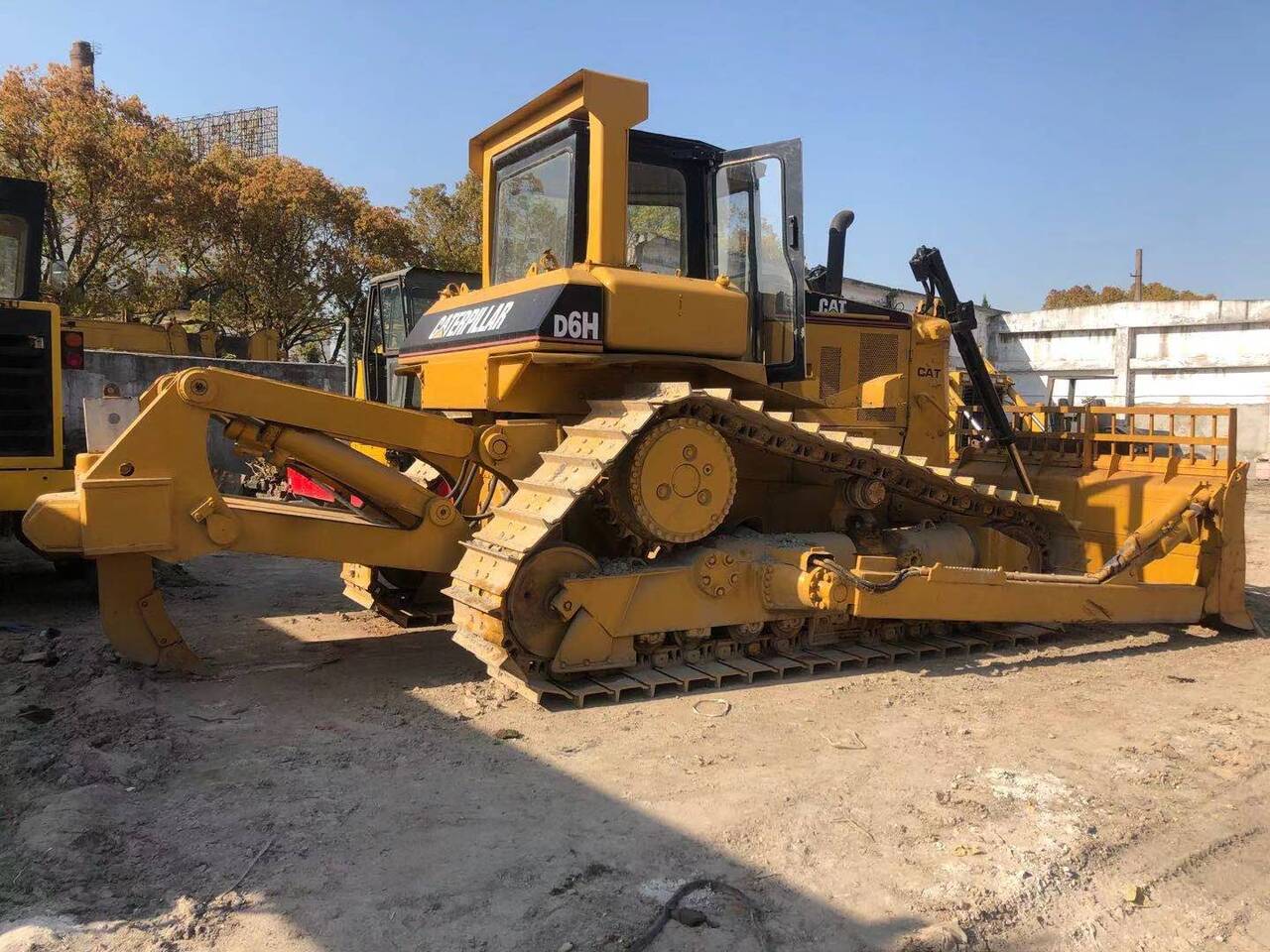 CATERPILLAR D6H - Bulldozer: foto 3 CATERPILLAR D6H - Bulldozer: foto 3