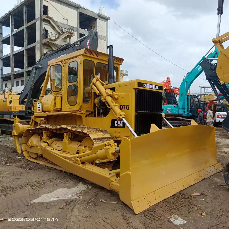 CATERPILLAR D7G - Bulldozer: foto 1 CATERPILLAR D7G - Bulldozer: foto 1