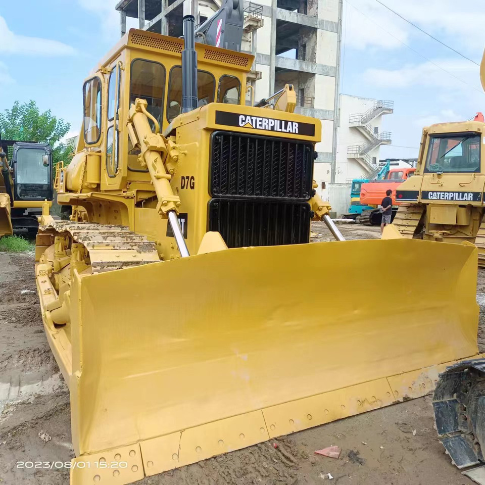 CATERPILLAR D7G - Bulldozer: foto 2 CATERPILLAR D7G - Bulldozer: foto 2