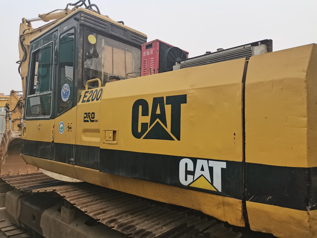 CATERPILLAR E200 - Escavatore cingolato: foto 2 CATERPILLAR E200 - Escavatore cingolato: foto 2