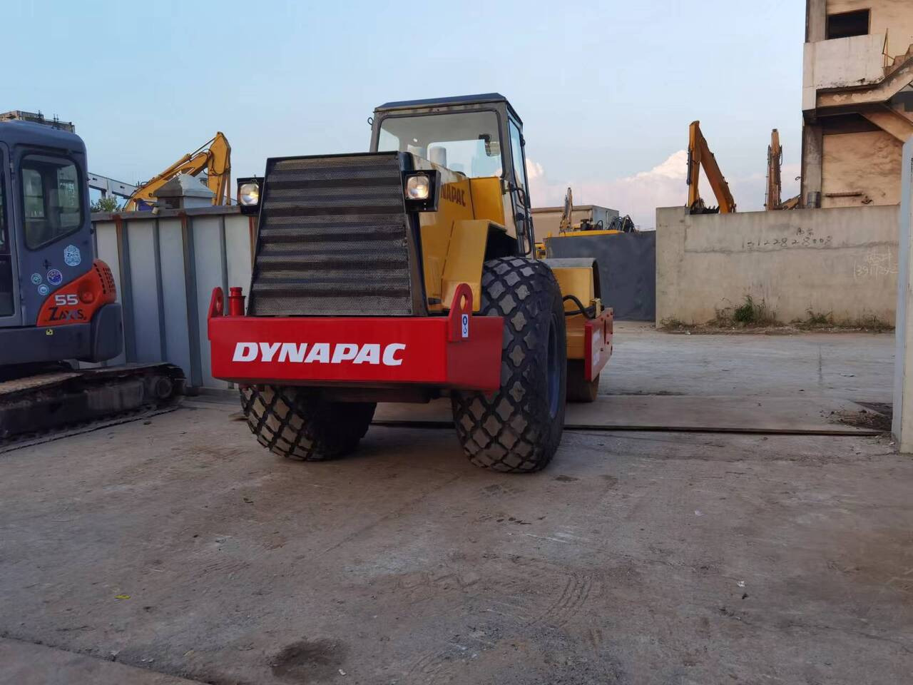 DYNAPAC CA301D - Rullo: foto 3 DYNAPAC CA301D - Rullo: foto 3