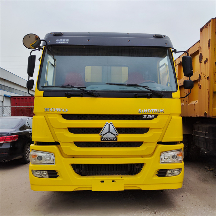 HOWO HOWO 6x4 336hp-Yellow - Autocarro ribaltabile: foto 1 HOWO HOWO 6x4 336hp-Yellow - Autocarro ribaltabile: foto 1
