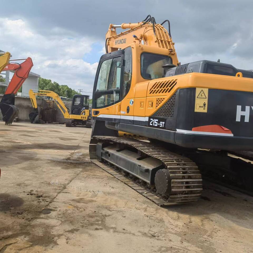 HYUNDAI R215-9T - Escavatore cingolato: foto 5 HYUNDAI R215-9T - Escavatore cingolato: foto 5
