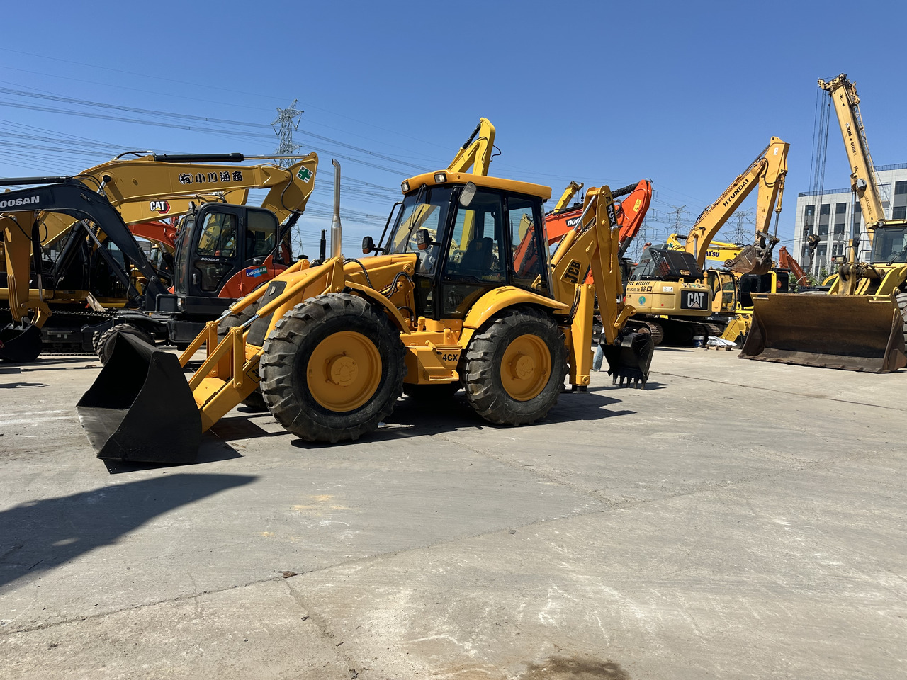 JCB 4CX - Terna: foto 1 JCB 4CX - Terna: foto 1