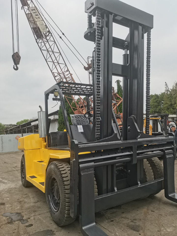 KOMATSU 150 - Carrello elevatore: foto 2 KOMATSU 150 - Carrello elevatore: foto 2