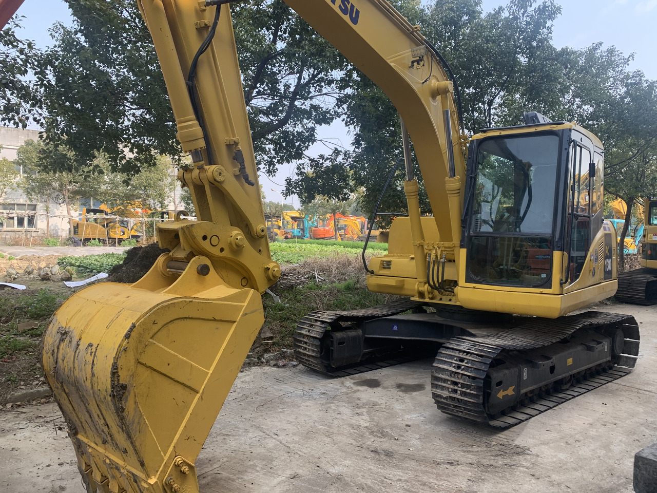 KOMATSU PC130-7 - Escavatore cingolato: foto 5 KOMATSU PC130-7 - Escavatore cingolato: foto 5