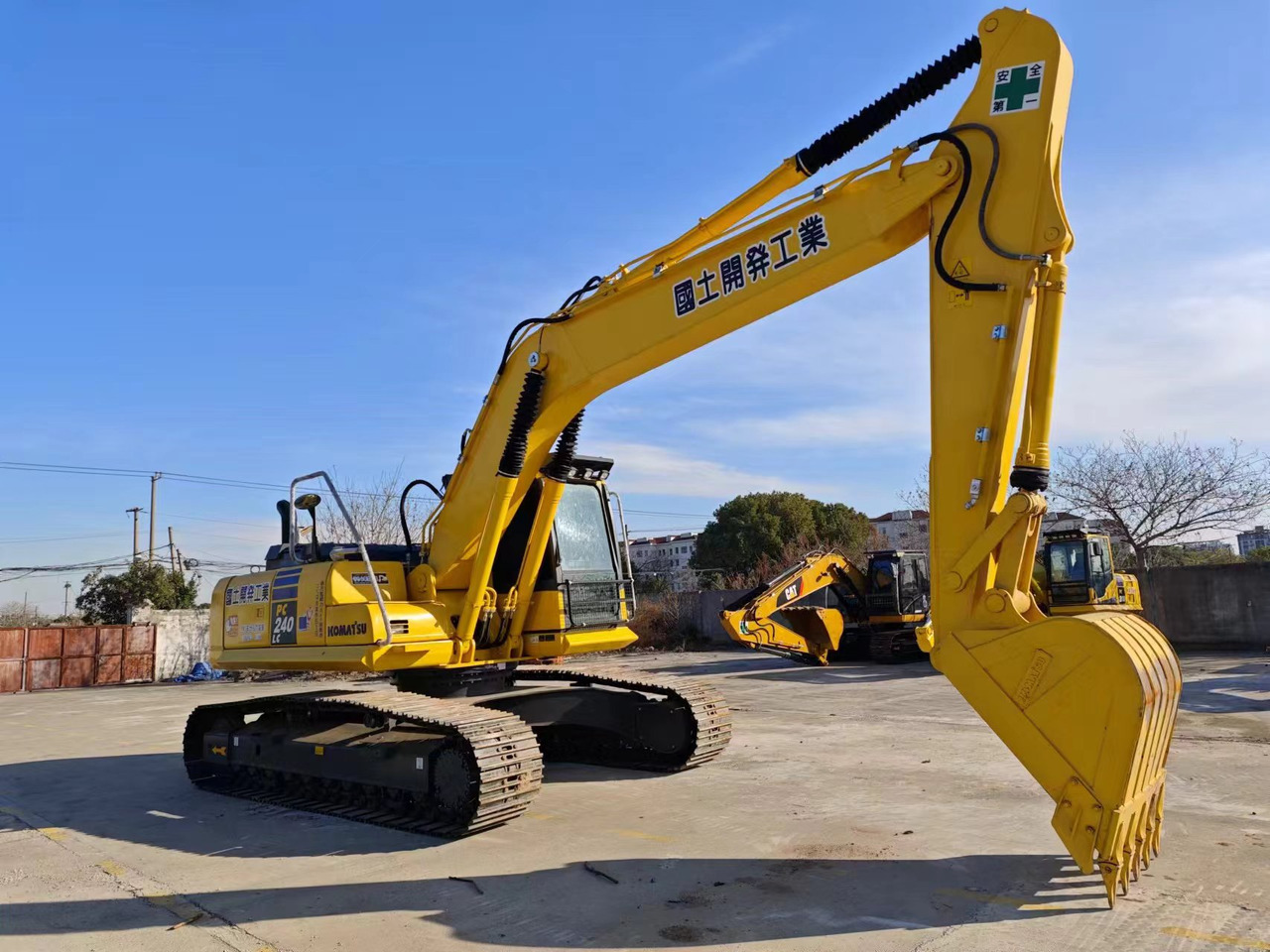 KOMATSU PC240LC-8N1 - Escavatore: foto 2 KOMATSU PC240LC-8N1 - Escavatore: foto 2