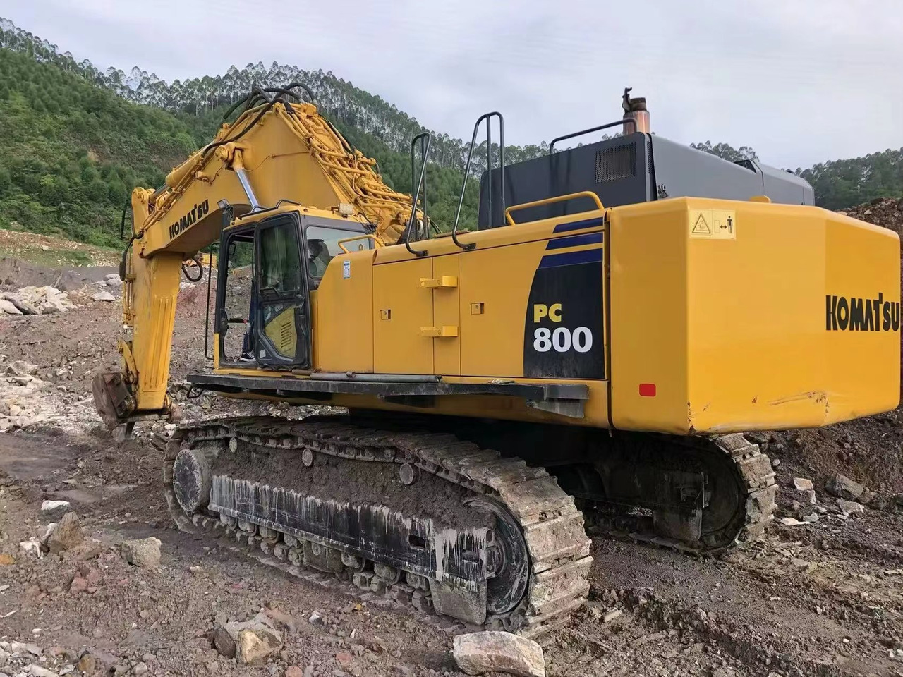 KOMATSU PC800-7 - Escavatore cingolato: foto 1 KOMATSU PC800-7 - Escavatore cingolato: foto 1