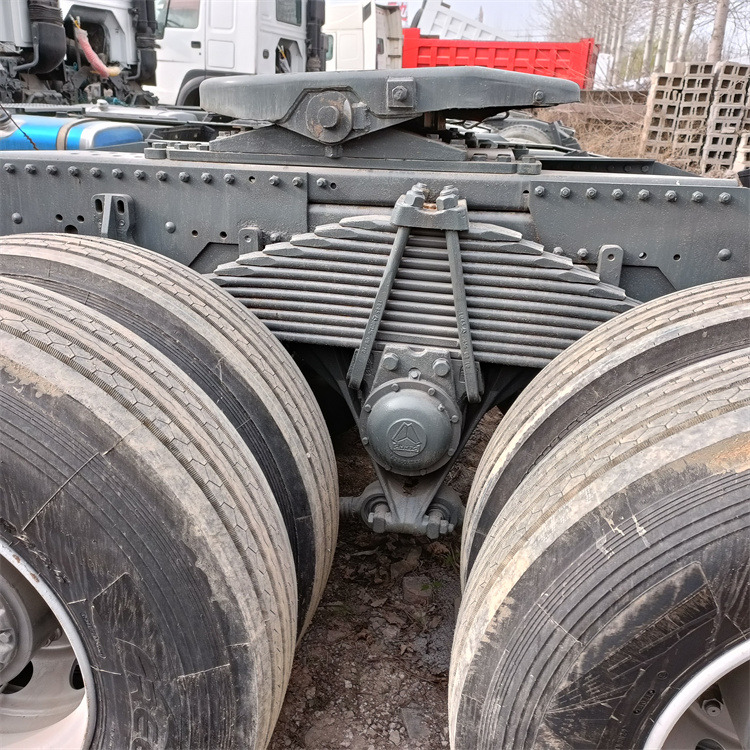 Trattore stradale HOWO HOWO 6x4 371 tractor: foto 10