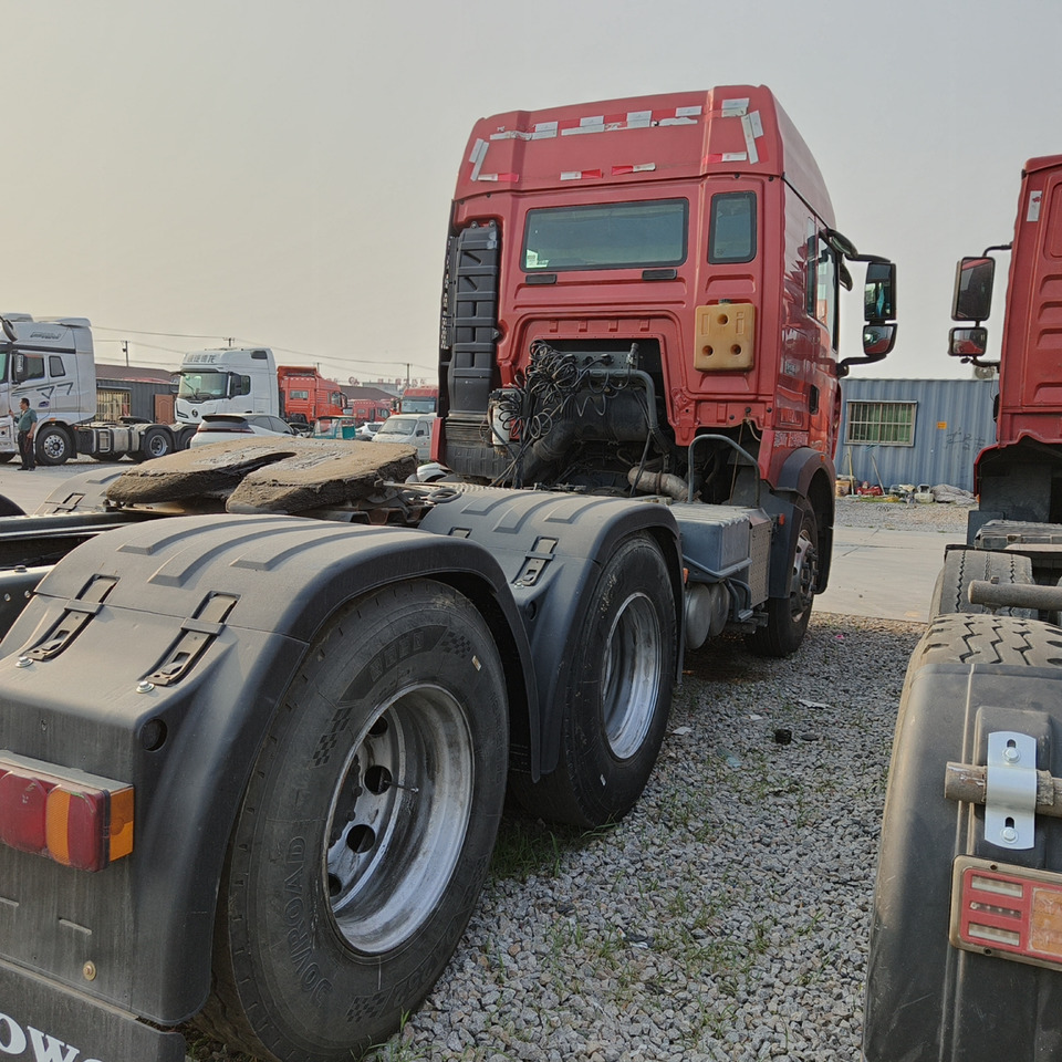 Sinotruk Howo T7H 6x4 - Trattore stradale: foto 3 Sinotruk Howo T7H 6x4 - Trattore stradale: foto 3