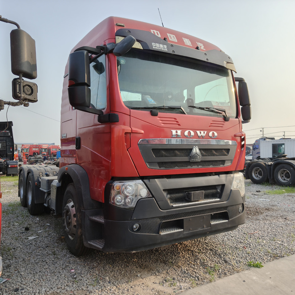Sinotruk Howo T7H 6x4 - Trattore stradale: foto 1 Sinotruk Howo T7H 6x4 - Trattore stradale: foto 1