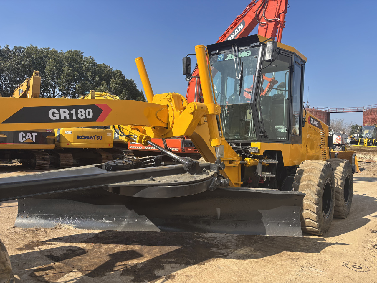 XCMG GR180 - Grader: foto 4 XCMG GR180 - Grader: foto 4