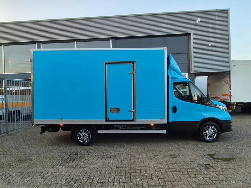Iveco Daily 35S18 3.0D Koffer/ Xenon/ Airco - Furgone box: foto 2 Iveco Daily 35S18 3.0D Koffer/ Xenon/ Airco - Furgone box: foto 2