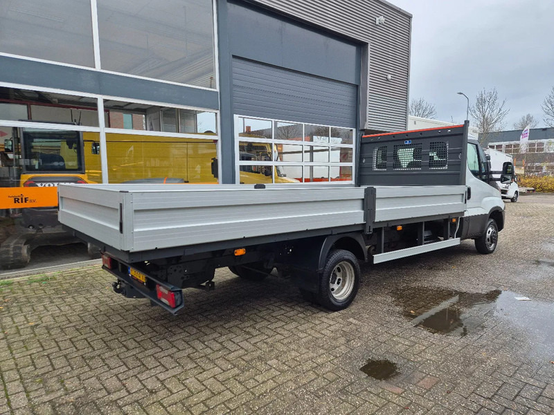 Iveco Daily 50C18 Pritsche 3.0D Euro 6 Hi-Matic GVW 3500 kg - Furgone con cassone fisso: foto 2 Iveco Daily 50C18 Pritsche 3.0D Euro 6 Hi-Matic GVW 3500 kg - Furgone con cassone fisso: foto 2