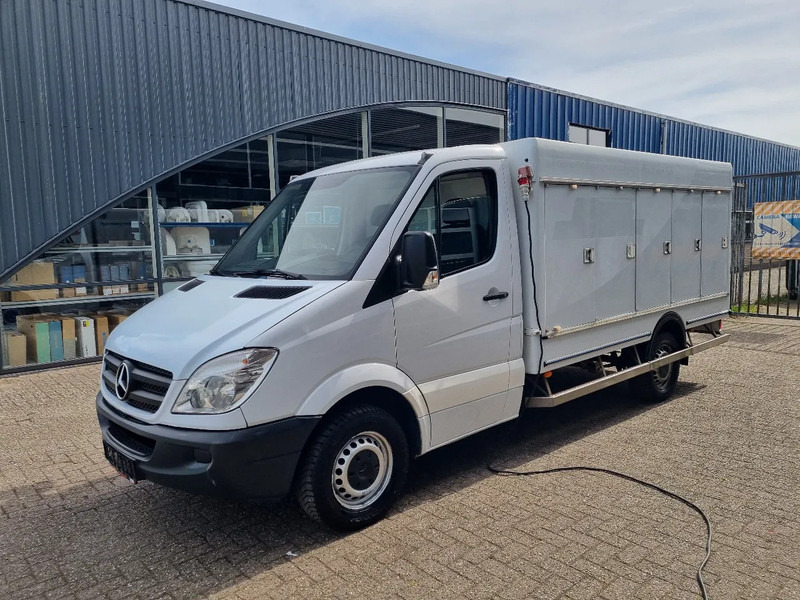 Mercedes-Benz Sprinter 313 CDI/ Eis/ Ice/-40/ 5+5 Turen/ Carlsen Baltic Euro 5 - Furgone frigo: foto 4 Mercedes-Benz Sprinter 313 CDI/ Eis/ Ice/-40/ 5+5 Turen/ Carlsen Baltic Euro 5 - Furgone frigo: foto 4