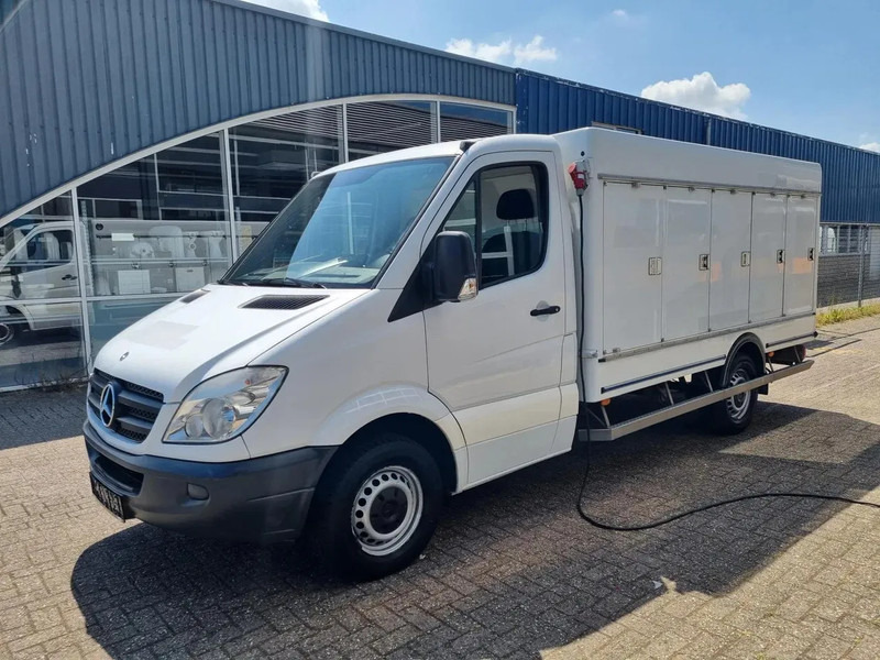 Mercedes-Benz Sprinter 313 CDI/ Eis/ Ice/-40/ 5+5 Turen/ Carlsen Baltic Euro 5 - Furgone frigo: foto 4 Mercedes-Benz Sprinter 313 CDI/ Eis/ Ice/-40/ 5+5 Turen/ Carlsen Baltic Euro 5 - Furgone frigo: foto 4