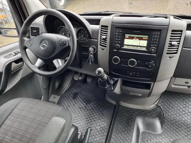Foto d'interni 1: Furgoncino Mercedes-Benz Sprinter 314 CDI L2H2/ AC/ Navi/ Camera/ Euro 6