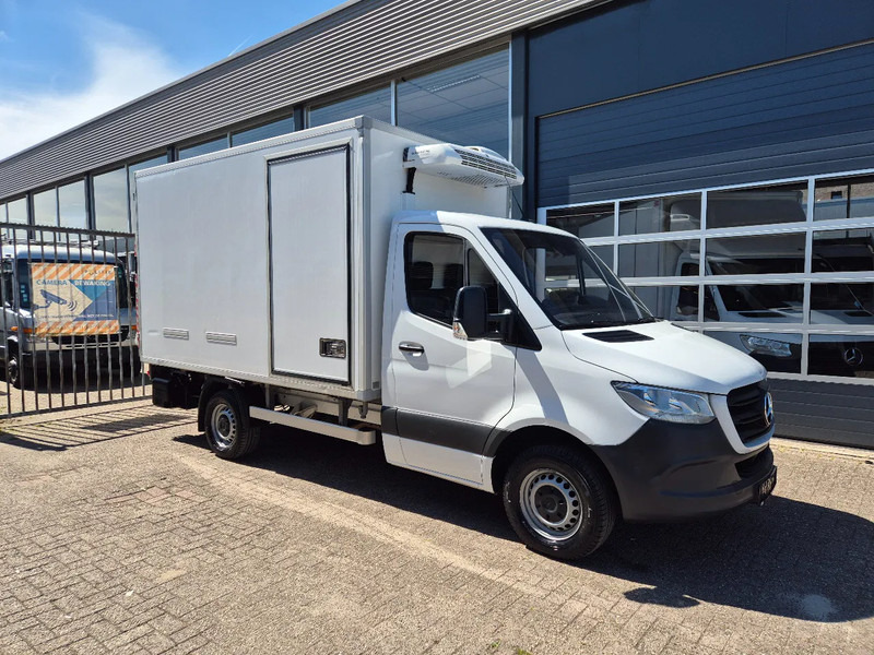 Mercedes-Benz Sprinter 315 CDI/ Kuhlkoffer/ TK V300 MAX/ LBW/ Stby230 - Furgone frigo: foto 1 Mercedes-Benz Sprinter 315 CDI/ Kuhlkoffer/ TK V300 MAX/ LBW/ Stby230 - Furgone frigo: foto 1