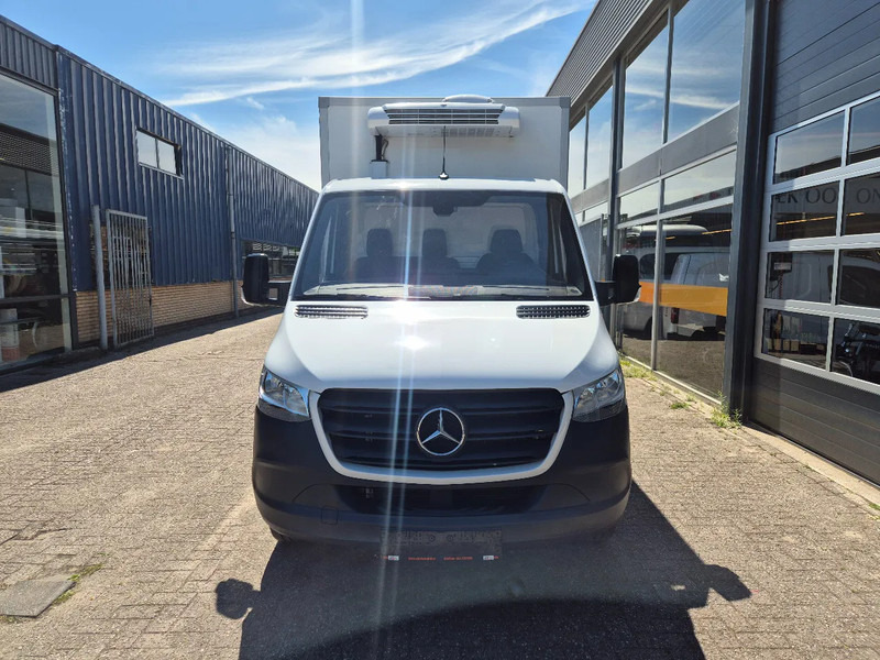 Mercedes-Benz Sprinter 315 CDI/ Kuhlkoffer/ TK V300 MAX/ LBW/ Stby230 - Furgone frigo: foto 4 Mercedes-Benz Sprinter 315 CDI/ Kuhlkoffer/ TK V300 MAX/ LBW/ Stby230 - Furgone frigo: foto 4