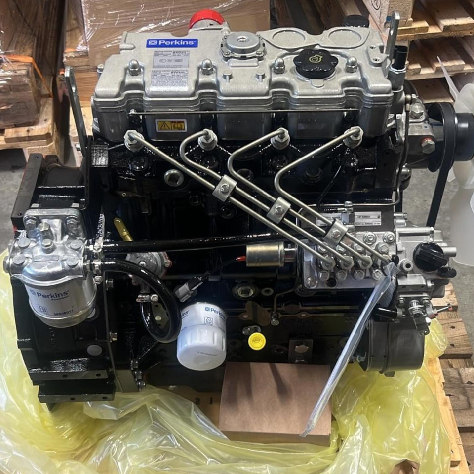 Perkins 404D-22 COMPLETE Engine 2 BOLT PTO - Motore: foto 1 Perkins 404D-22 COMPLETE Engine 2 BOLT PTO - Motore: foto 1
