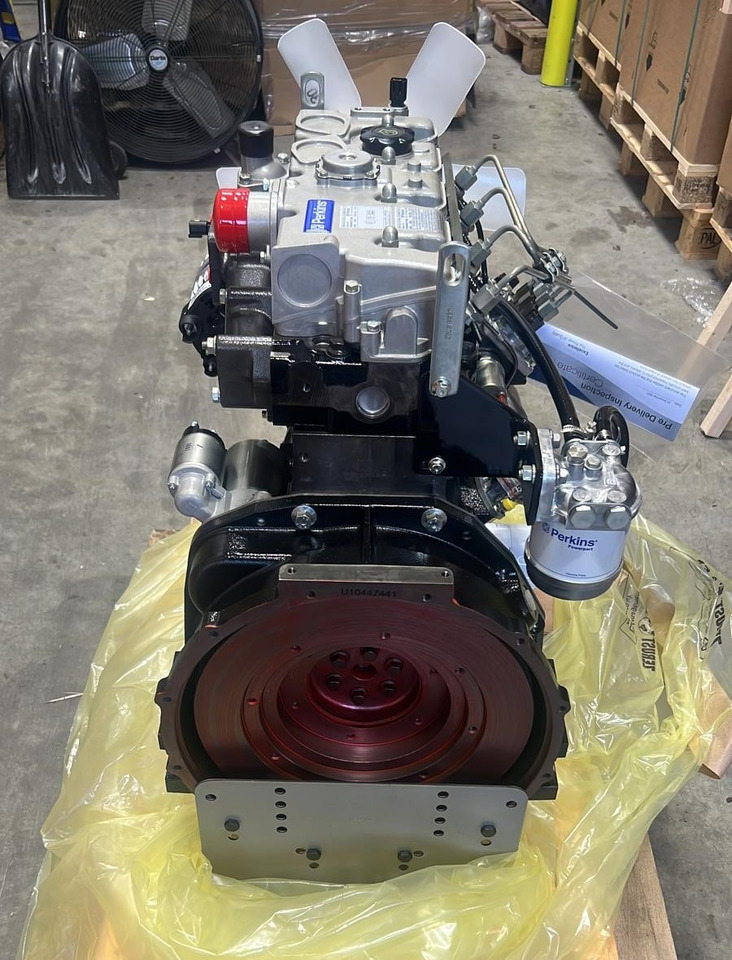 Perkins 404D-22 COMPLETE Engine 2 BOLT PTO - Motore: foto 4 Perkins 404D-22 COMPLETE Engine 2 BOLT PTO - Motore: foto 4