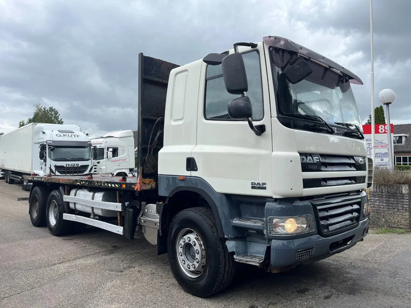 DAF CF 85.460 6X4 FULL STEEL SPRING MANUAL GEARBOX - Autocarro con pianale/ Cassone fisso: foto 4 DAF CF 85.460 6X4 FULL STEEL SPRING MANUAL GEARBOX - Autocarro con pianale/ Cassone fisso: foto 4