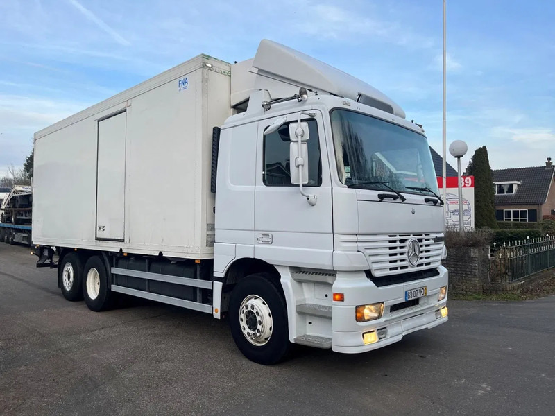 Mercedes-Benz Actros 2543 EPS 3 PEDAL CARRIER SUPRA 722 FRIGO COOLER NEW CONDITION - Autocarro frigorifero: foto 4 Mercedes-Benz Actros 2543 EPS 3 PEDAL CARRIER SUPRA 722 FRIGO COOLER NEW CONDITION - Autocarro frigorifero: foto 4