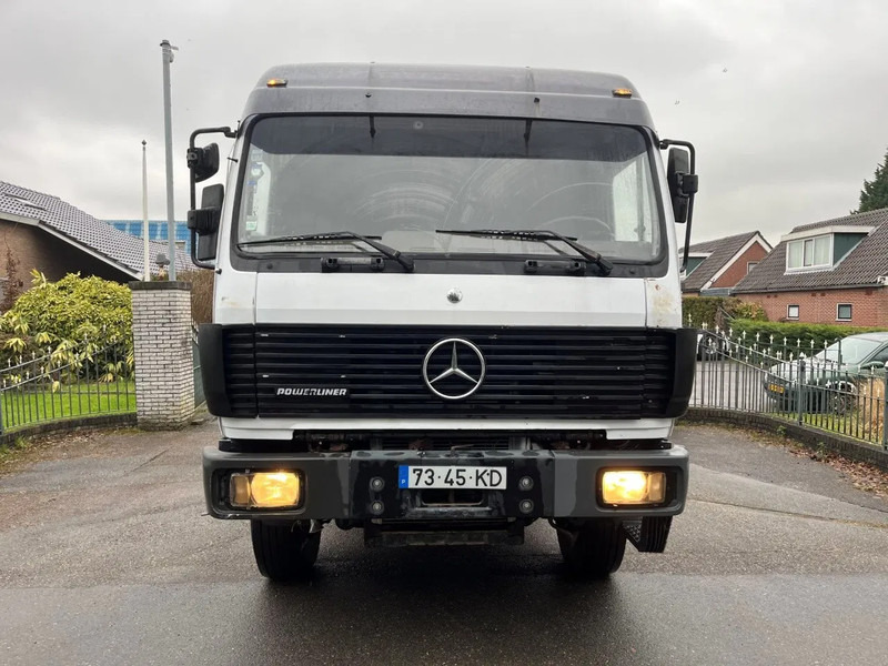 Mercedes-Benz SK 1850 V8 MANUAL GEARBOX BIG AXLE FULL STEEL SPRING RETARDER - Autocarro con pianale/ Cassone fisso: foto 2 Mercedes-Benz SK 1850 V8 MANUAL GEARBOX BIG AXLE FULL STEEL SPRING RETARDER - Autocarro con pianale/ Cassone fisso: foto 2