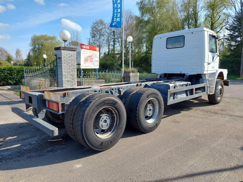 Scania T113 T113 6x4 STEEL - Autocarro telaio: foto 3 Scania T113 T113 6x4 STEEL - Autocarro telaio: foto 3