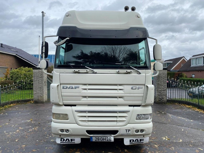 DAF CF 85.410 85CF 410 AUTOMATIC - Trattore stradale: foto 2 DAF CF 85.410 85CF 410 AUTOMATIC - Trattore stradale: foto 2