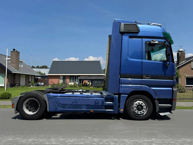 Mercedes-Benz Actros 1848 V8 EPS 3 PEDAL WITH RETARDER AND AIRCO - Trattore stradale: foto 3 Mercedes-Benz Actros 1848 V8 EPS 3 PEDAL WITH RETARDER AND AIRCO - Trattore stradale: foto 3