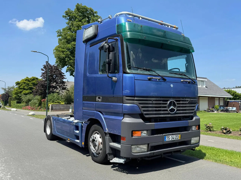 Mercedes-Benz Actros 1848 V8 EPS 3 PEDAL WITH RETARDER AND AIRCO - Trattore stradale: foto 2 Mercedes-Benz Actros 1848 V8 EPS 3 PEDAL WITH RETARDER AND AIRCO - Trattore stradale: foto 2