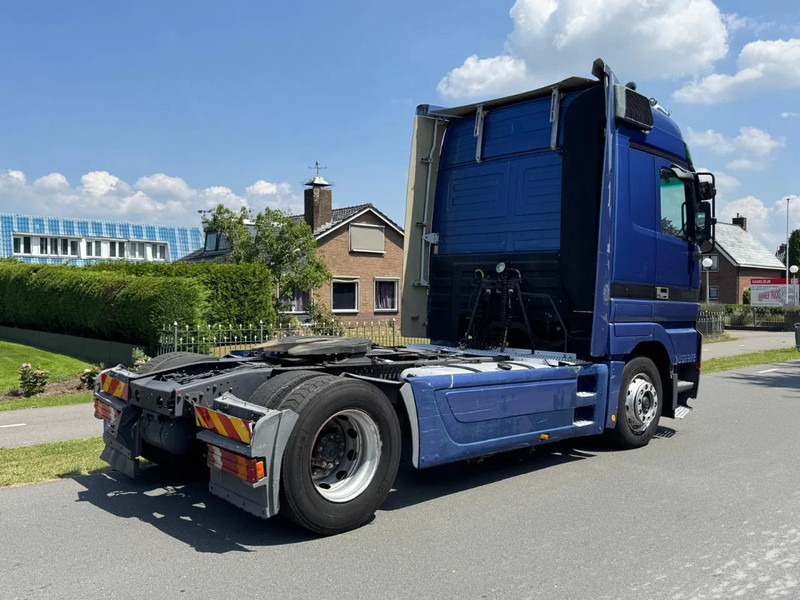 Mercedes-Benz Actros 1848 V8 EPS 3 PEDAL WITH RETARDER AND AIRCO - Trattore stradale: foto 4 Mercedes-Benz Actros 1848 V8 EPS 3 PEDAL WITH RETARDER AND AIRCO - Trattore stradale: foto 4