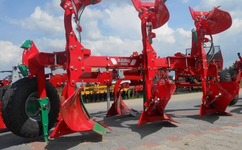 AGRO-MASZ Pług obrotowy 3-skibowy - Aratro: foto 1 AGRO-MASZ Pług obrotowy 3-skibowy - Aratro: foto 1