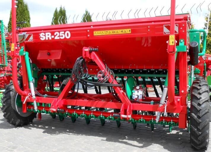 AGRO-MASZ SR-250 / SEMBRADORA - Seminatrice: foto 5 AGRO-MASZ SR-250 / SEMBRADORA - Seminatrice: foto 5