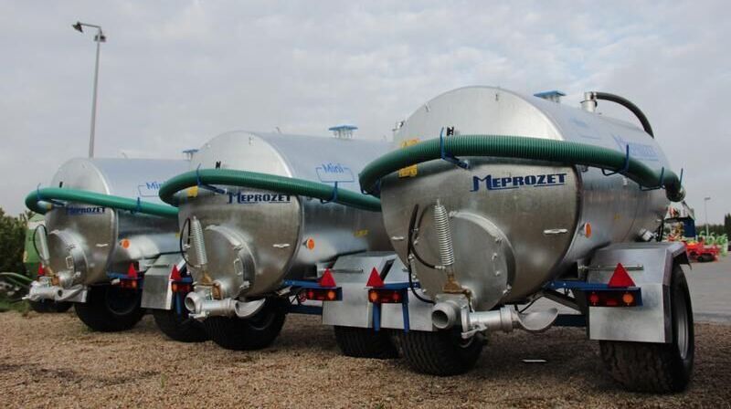 MEPROZET Güllefässer/ Slurry tanker/ Wóz asenizacyjny 5000 l / Cisterna d - Carrobotte: foto 1 MEPROZET Güllefässer/ Slurry tanker/ Wóz asenizacyjny 5000 l / Cisterna d - Carrobotte: foto 1