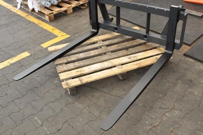 METAL-TECHNIK Paleciak / Frame with pallet forks - Forche per Camion: foto 2 METAL-TECHNIK Paleciak / Frame with pallet forks - Forche per Camion: foto 2