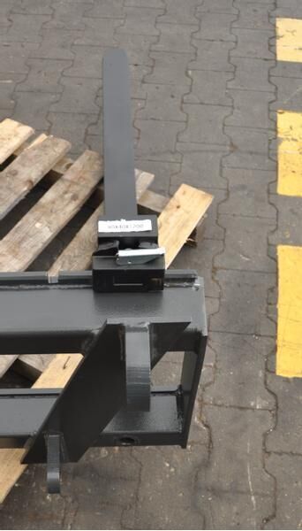 METAL-TECHNIK Paleciak / Frame with pallet forks - Forche per Camion: foto 1 METAL-TECHNIK Paleciak / Frame with pallet forks - Forche per Camion: foto 1