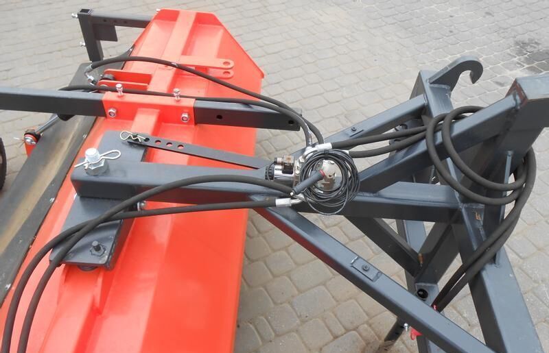 METAL-TECHNIK Zamiatarka 1,6/Sweeper - Spazzola per Spazzatrice stradale: foto 1 METAL-TECHNIK Zamiatarka 1,6/Sweeper - Spazzola per Spazzatrice stradale: foto 1