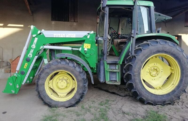 Metal-Technik Frontlader für John Deere 6430 / Ładowacz czołowy do John Deere - Caricatore frontale per trattori per Trattore: foto 1 Metal-Technik Frontlader für John Deere 6430 / Ładowacz czołowy do John Deere - Caricatore frontale per trattori per Trattore: foto 1