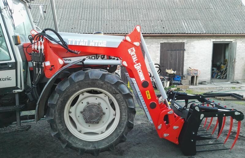 Metal-Technik MASSEY FERGUSON MT-03 - Caricatore frontale per trattori per Trattore: foto 1 Metal-Technik MASSEY FERGUSON MT-03 - Caricatore frontale per trattori per Trattore: foto 1