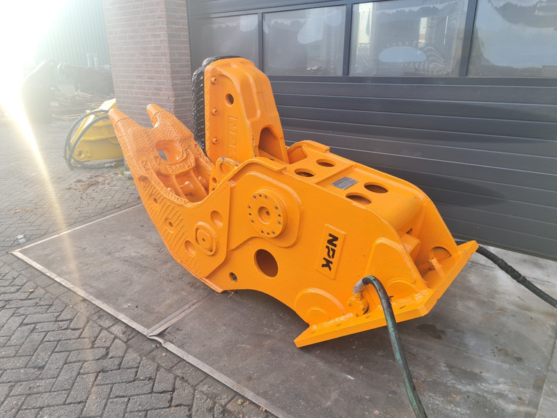 Npk g26j vergruizer g26j crusher - Cesoia per demolizione: foto 2 Npk g26j vergruizer g26j crusher - Cesoia per demolizione: foto 2
