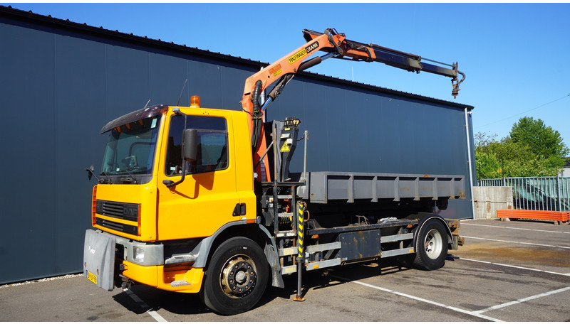 DAF CF 65.210 HOOKARM SYSTEM WITH PALFINGER PK 9501 CRANE - Camion con gru: foto 2 DAF CF 65.210 HOOKARM SYSTEM WITH PALFINGER PK 9501 CRANE - Camion con gru: foto 2