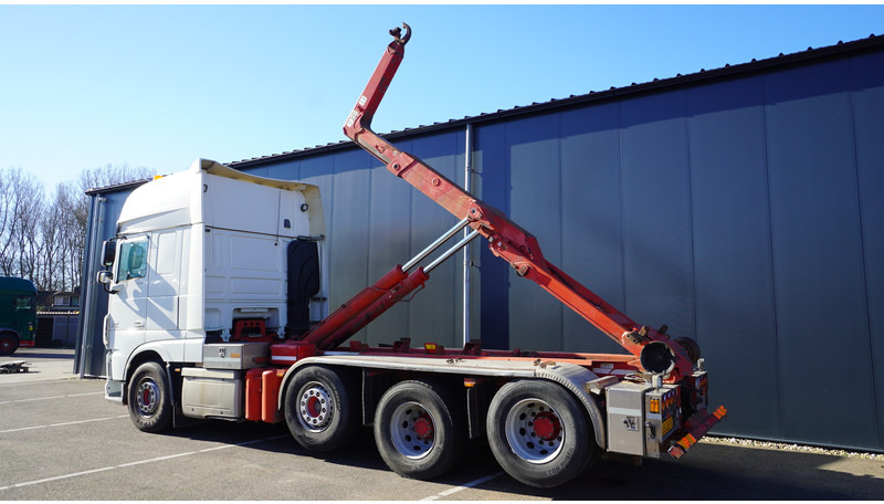 DAF XF460 8X2 HOOKARM SYSTEM TRUCK - Autocarro scarrabile: foto 3 DAF XF460 8X2 HOOKARM SYSTEM TRUCK - Autocarro scarrabile: foto 3
