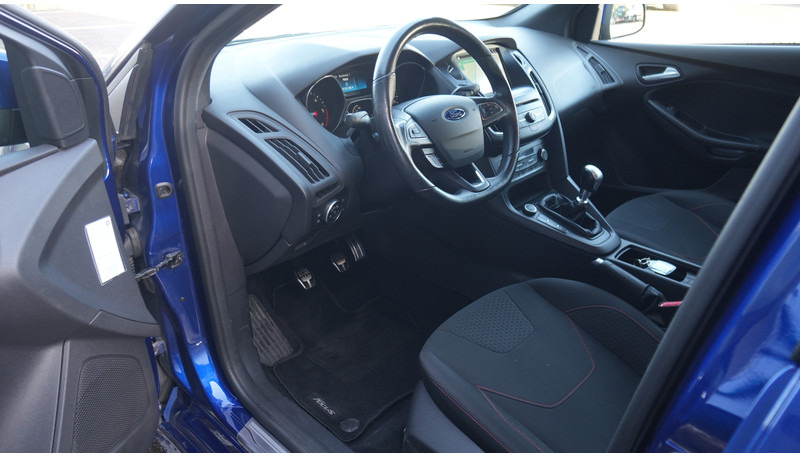 Ford Focus WAGON 1.5TDCI ST-Line - Minibus, Pulmino: foto 5 Ford Focus WAGON 1.5TDCI ST-Line - Minibus, Pulmino: foto 5