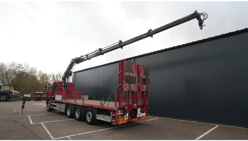 MAN TGA 35.400 8X4 MACHINE/CAR TRANSPORT WITH HIAB 244 EP-4 HI-DUO CRANE 364.000KM - Camion con gru: foto 3 MAN TGA 35.400 8X4 MACHINE/CAR TRANSPORT WITH HIAB 244 EP-4 HI-DUO CRANE 364.000KM - Camion con gru: foto 3